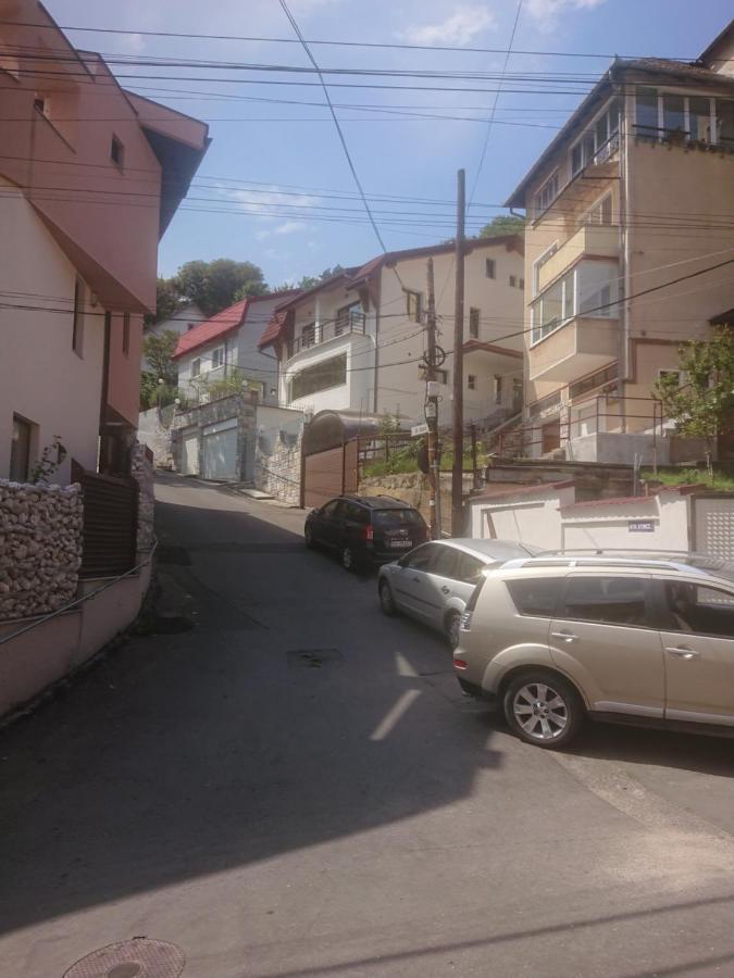 Apartamento Katy'S Studio Braşov Exterior foto